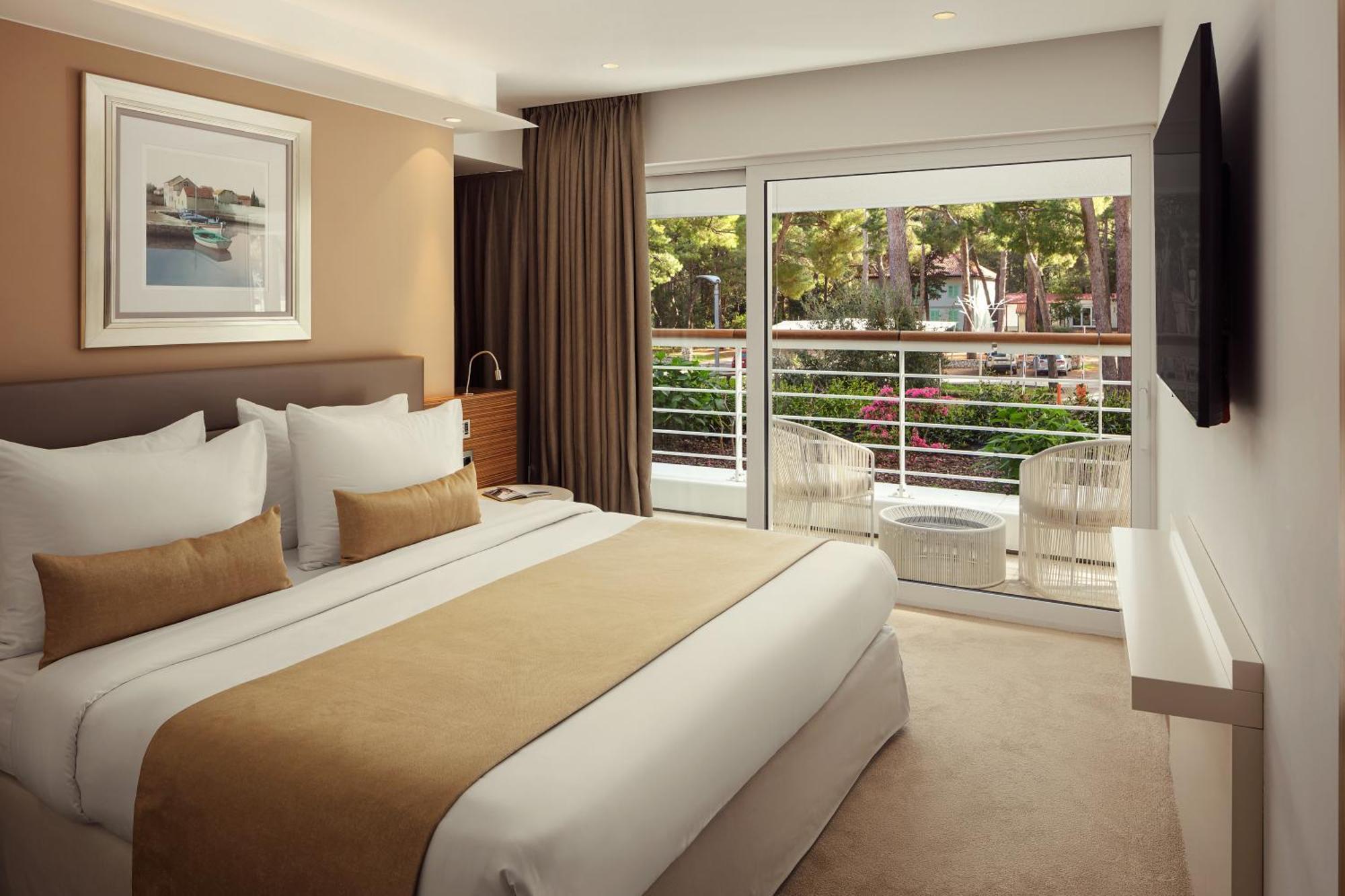 Hotel Bellevue 5*