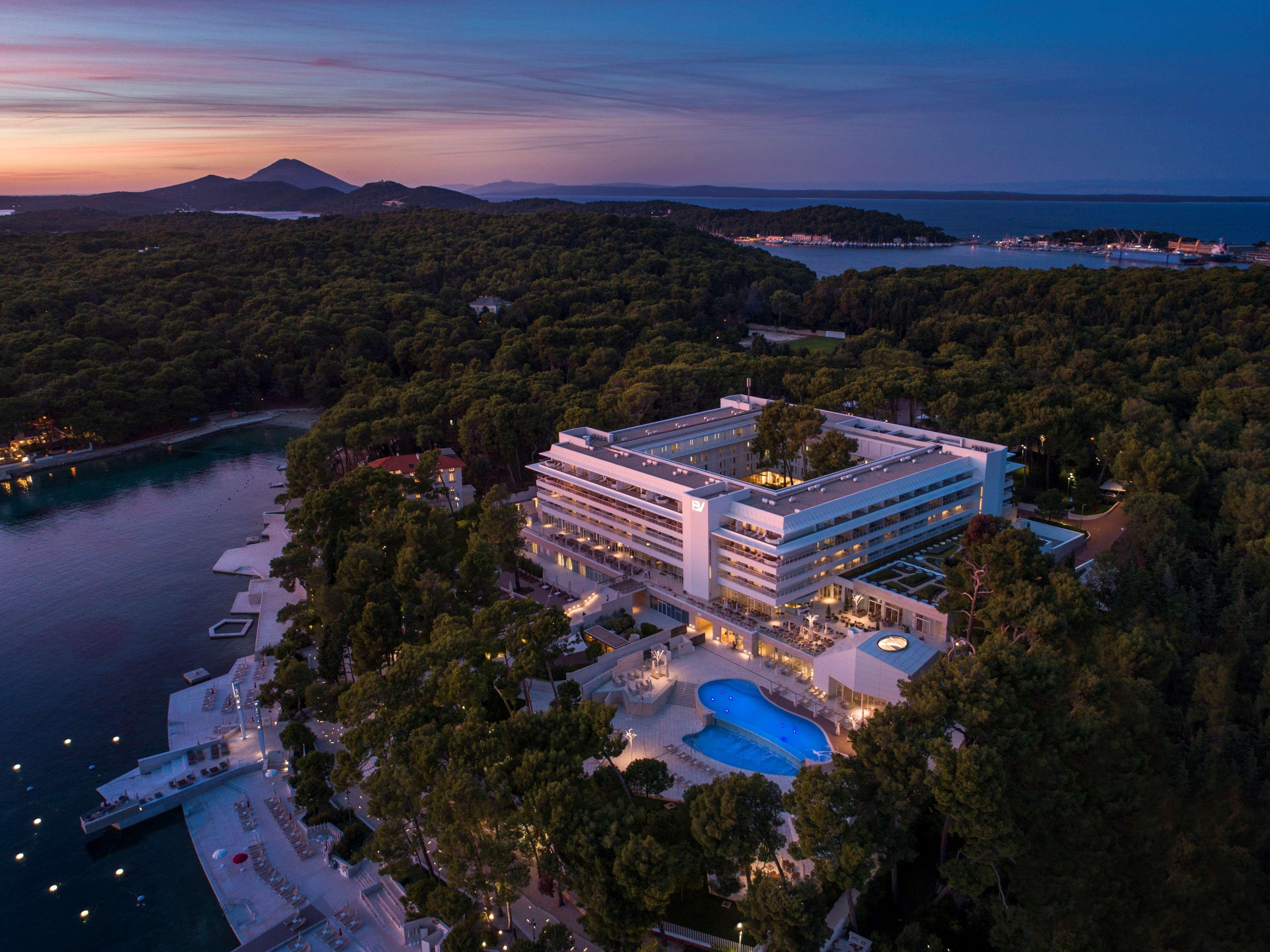 Bellevue Hotel 5*